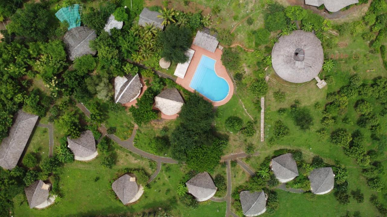 Hanchey Bamboo Resort กำปงจาม ภายนอก รูปภาพ