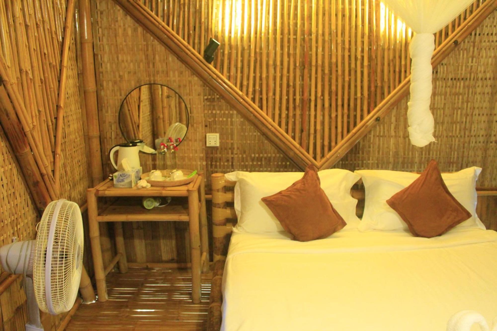 Hanchey Bamboo Resort กำปงจาม ภายนอก รูปภาพ