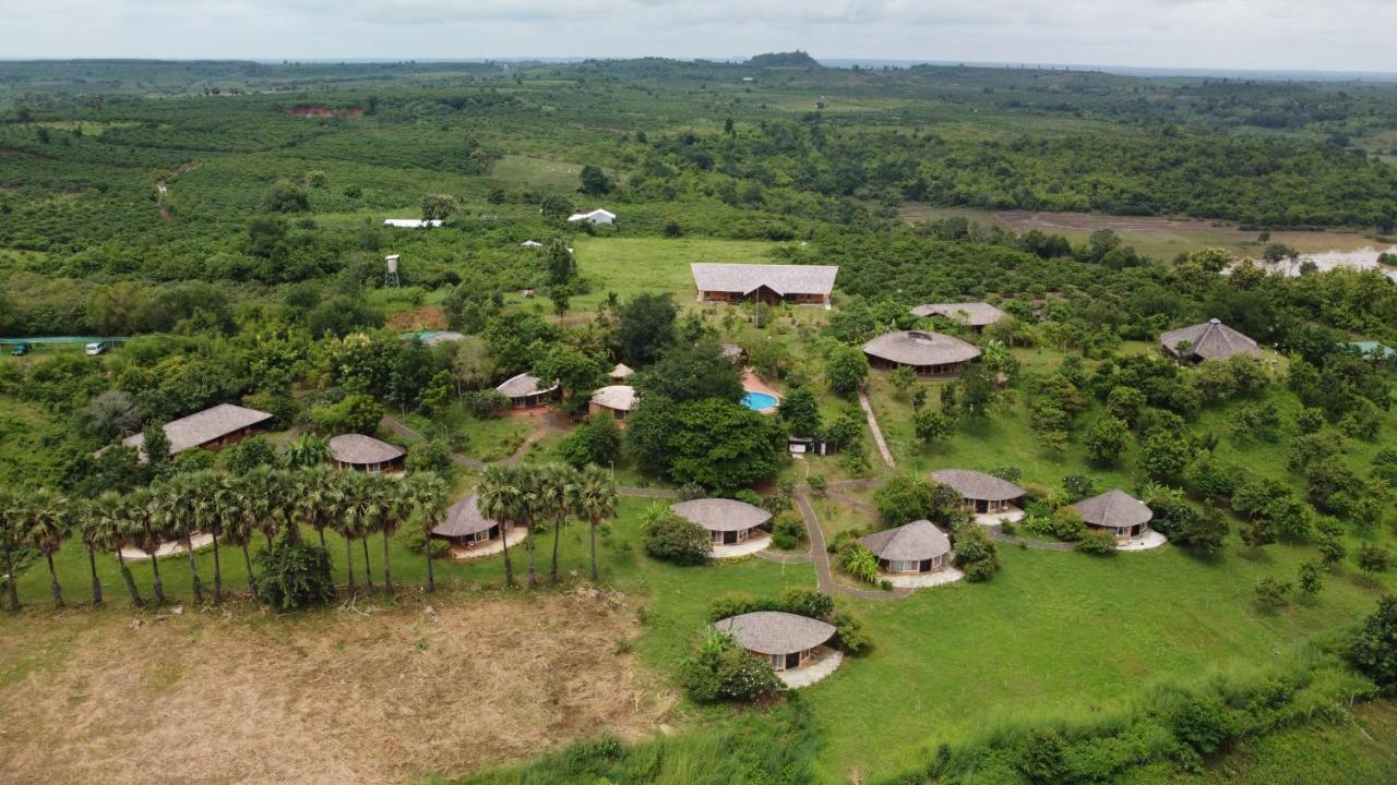 Hanchey Bamboo Resort กำปงจาม ภายนอก รูปภาพ