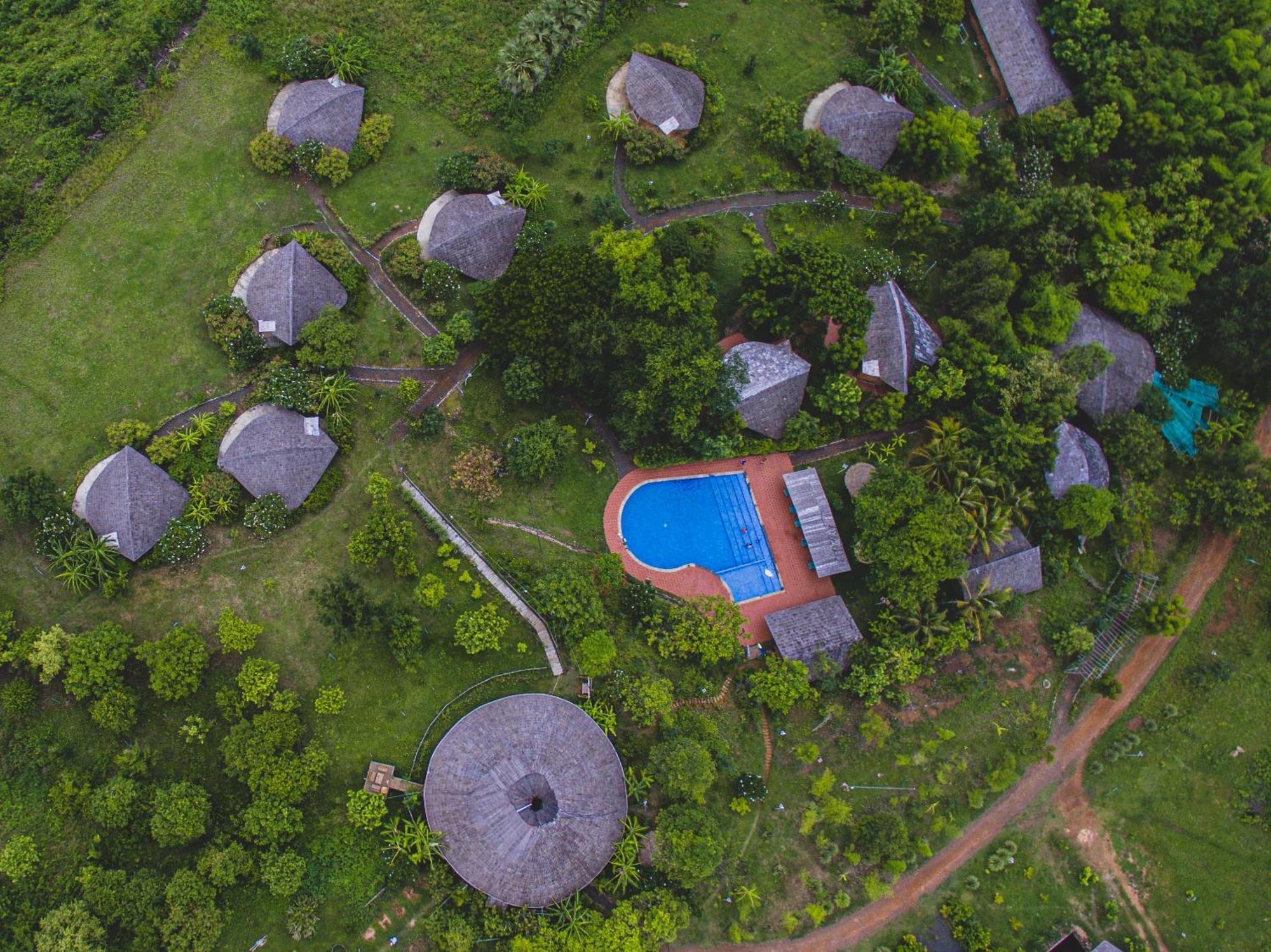 Hanchey Bamboo Resort กำปงจาม ภายนอก รูปภาพ